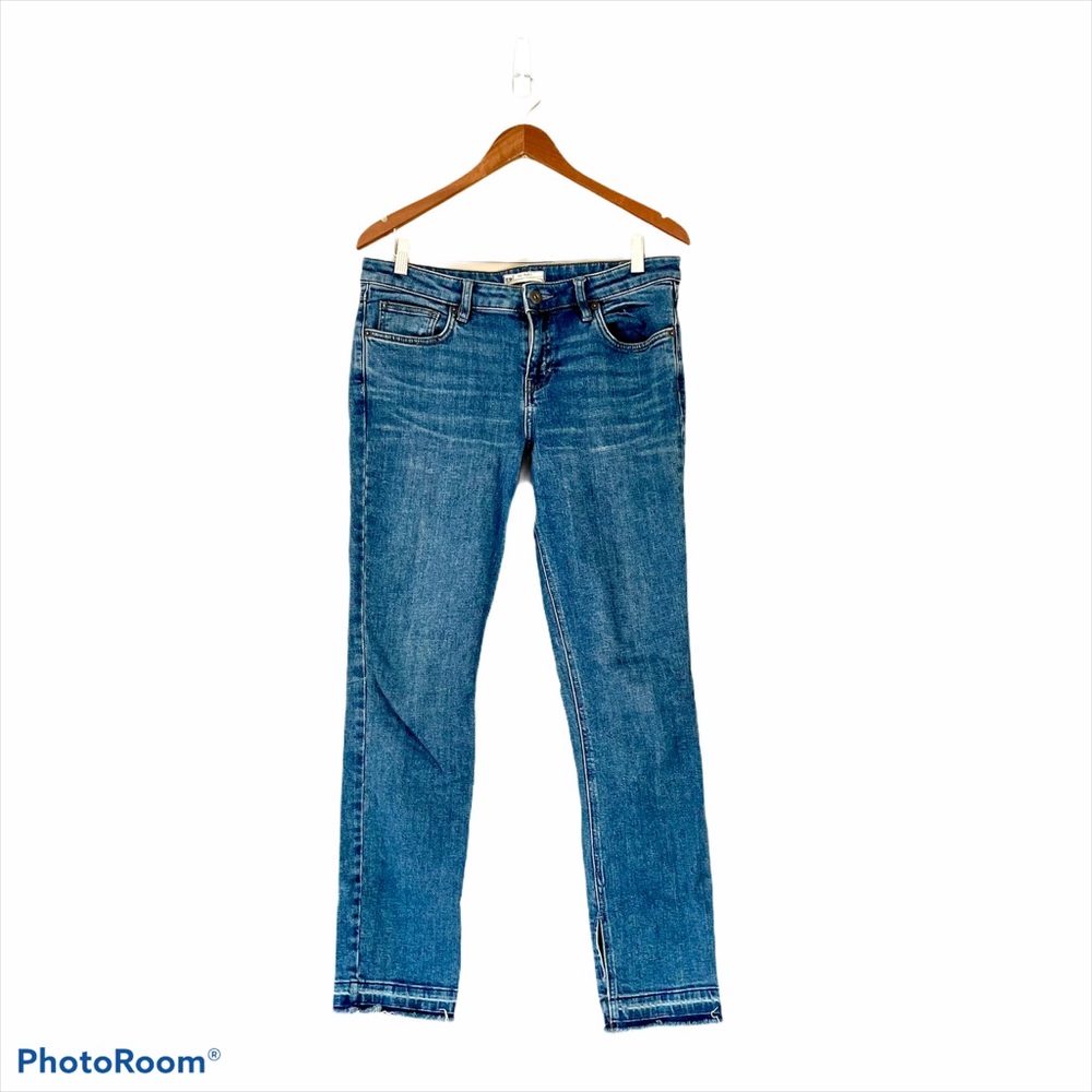 Free People Mid Rise Frayed Ankle Jeans Sz 30
